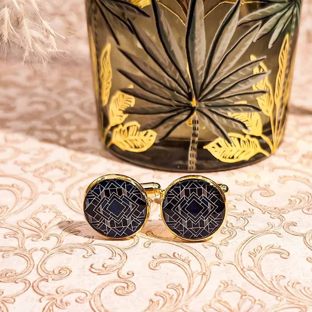 boutons de manchettes noir art deco or resine lydee deco homme