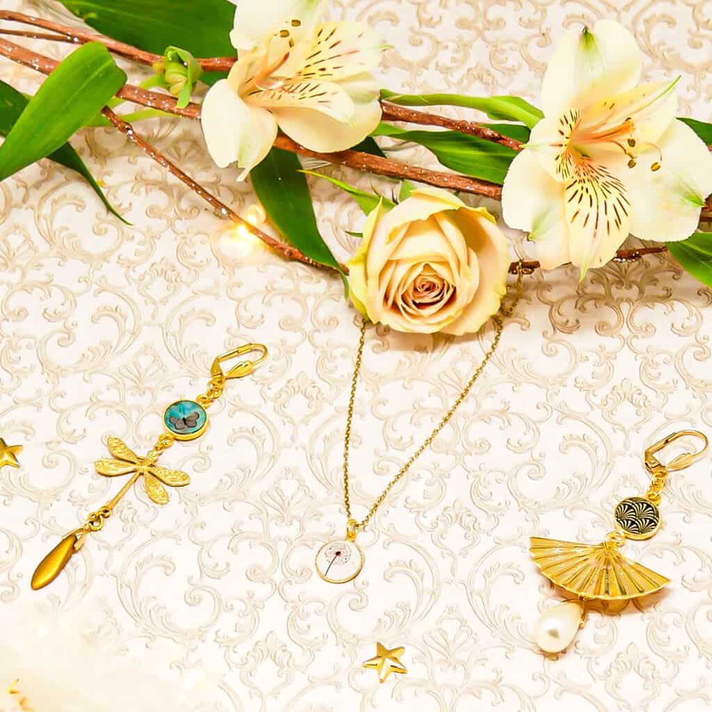 bijoux nature motifs fleur feuille oiseau papillon resine vegetal
