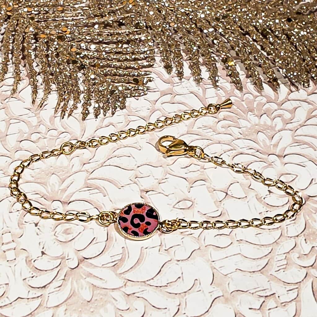 Bracelet leopard chic resine lydee deco boheme acier inoxydable dore reglable