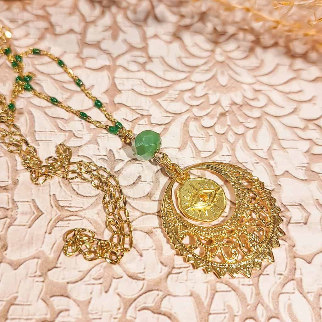 Sautoir collier oeil bleu perles porte bonheur dore vert lydee deco