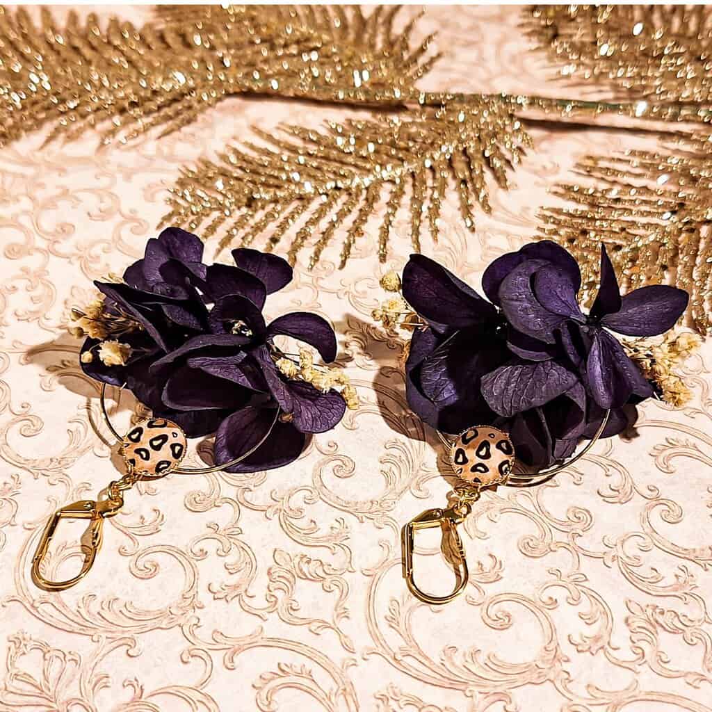 Boucles d'oreilles léopard hortensia gypsi fleurs resine lydee deco violet marron doré boème fleuri chic