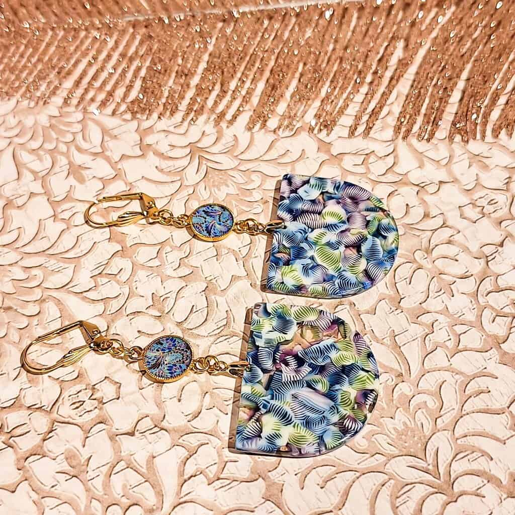 Boucles d’oreilles exotiques pendentif demi-lune en acétate marbré