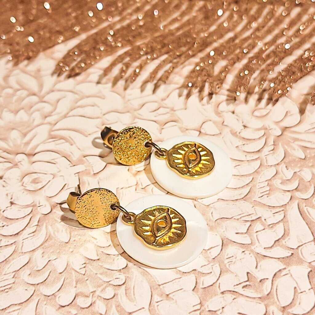 Boucle sporte bonheur chic nature avec nacre et pendentif oeil doré