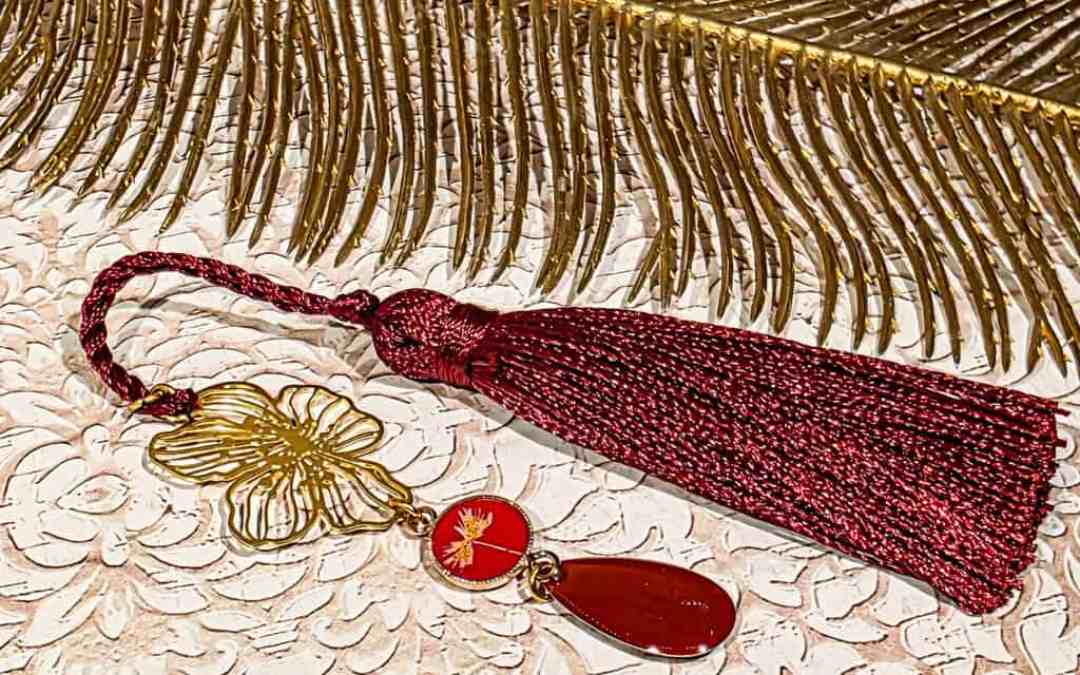 Marque-pages pompon rouge