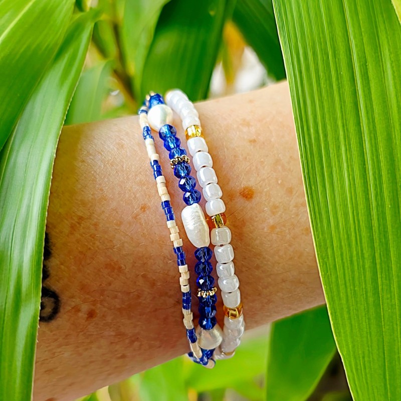 Bracelet perles d'eau douce 3 rangs aux tons bleu et blanc