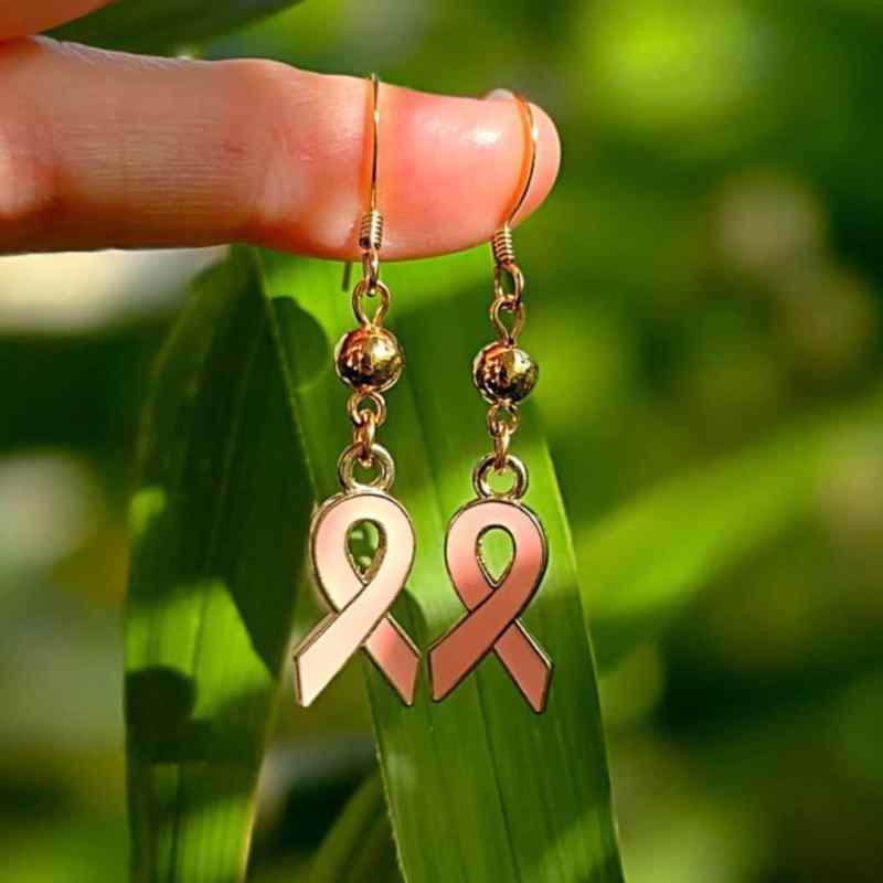 Boucles ruban rose dore octobre rose perle crochets acier inox