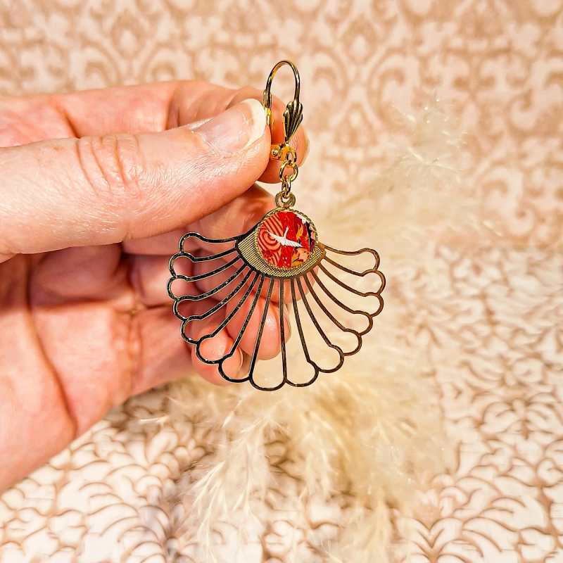 Bijoux d'automne boucles feuille tropicale grue oiseau rouge or lydee deco resine